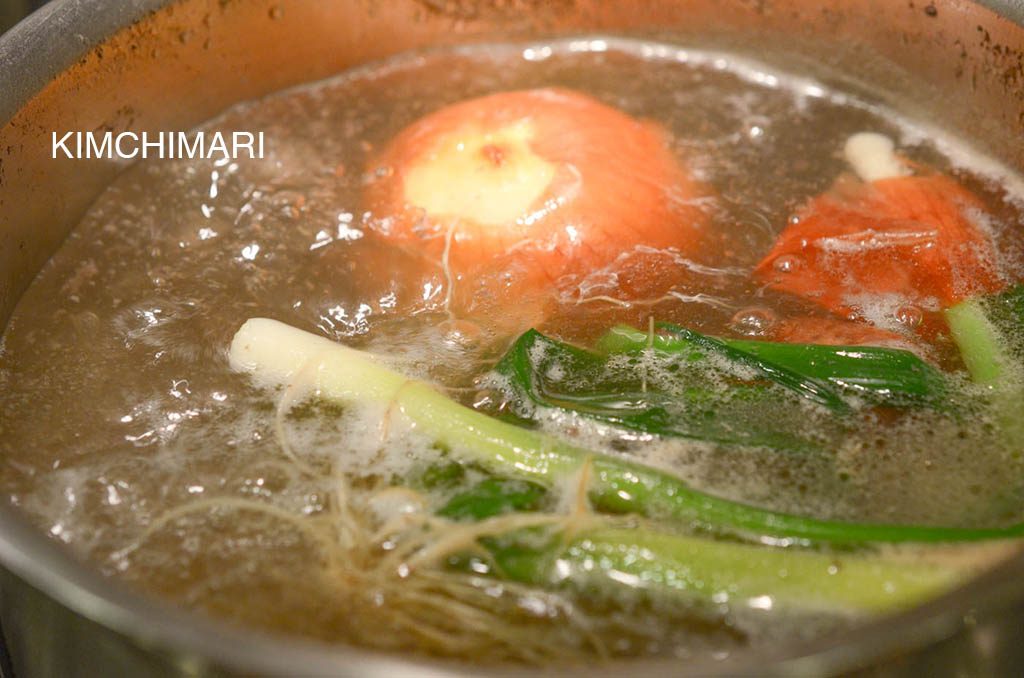 Short Rib soup (galbitang) boiling